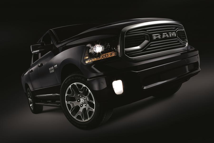  Dodge Ram 1500 Limited Tungsten Edition Crew Cab 2017 года  (фото 12 из 26)